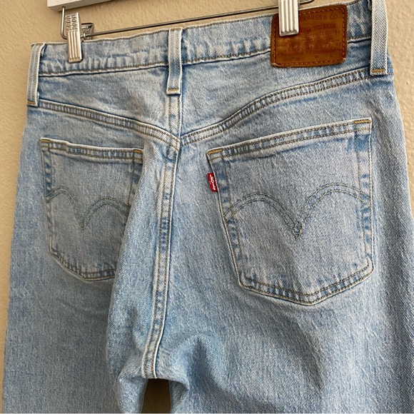 Levi’s 501 Skinny Jean Light Wash - Picture 5 of 10